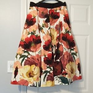 WHBM Absolutely beautiful floral ball skirt